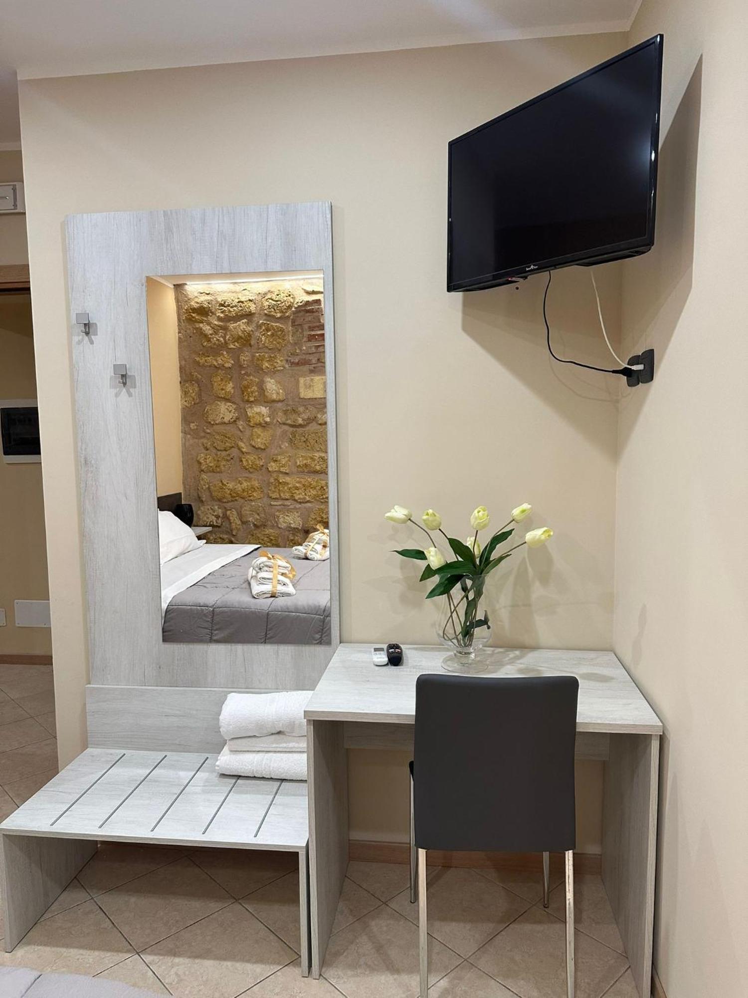 אגריג'נטו Kalgheros Luxury Rooms מראה חיצוני תמונה